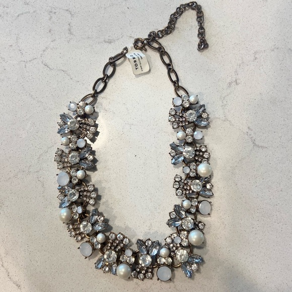 Statement Necklace - Picture 1 of 4